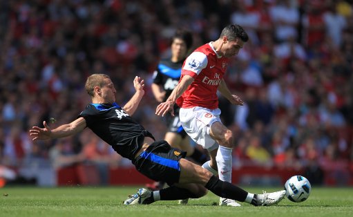 在进攻端屡 在进攻端屡